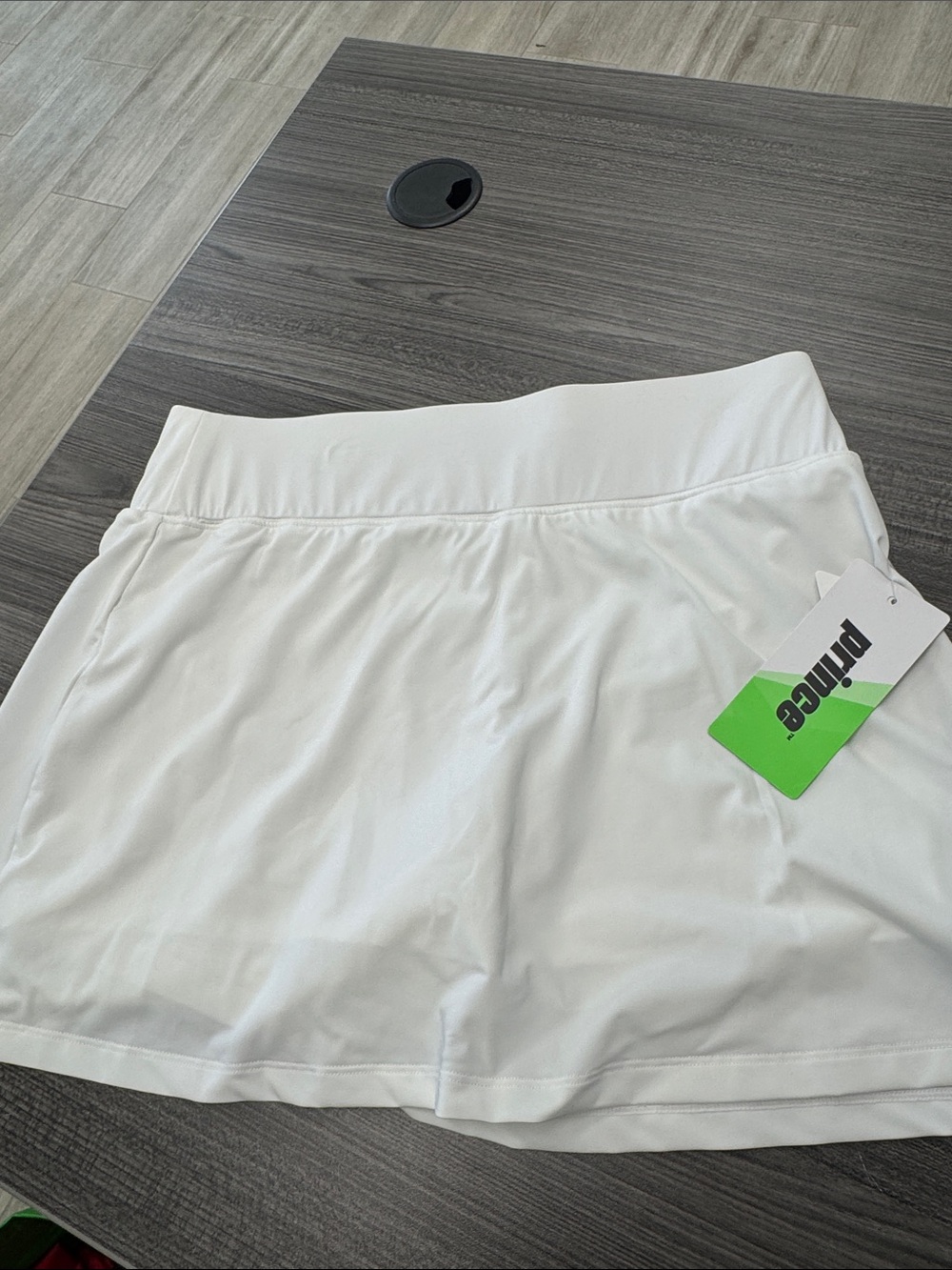 Prince White Women's Athletic Skort size Medium